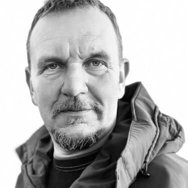 evan-bowen-jones-830x830